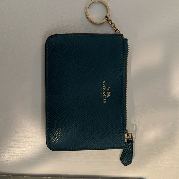 Mini Coach coin first great condition shows a little bit of Ware - Picture 1 of 8